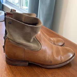 Frye Ankle Boots Suede and Leather Zipper Detail Size 7.5